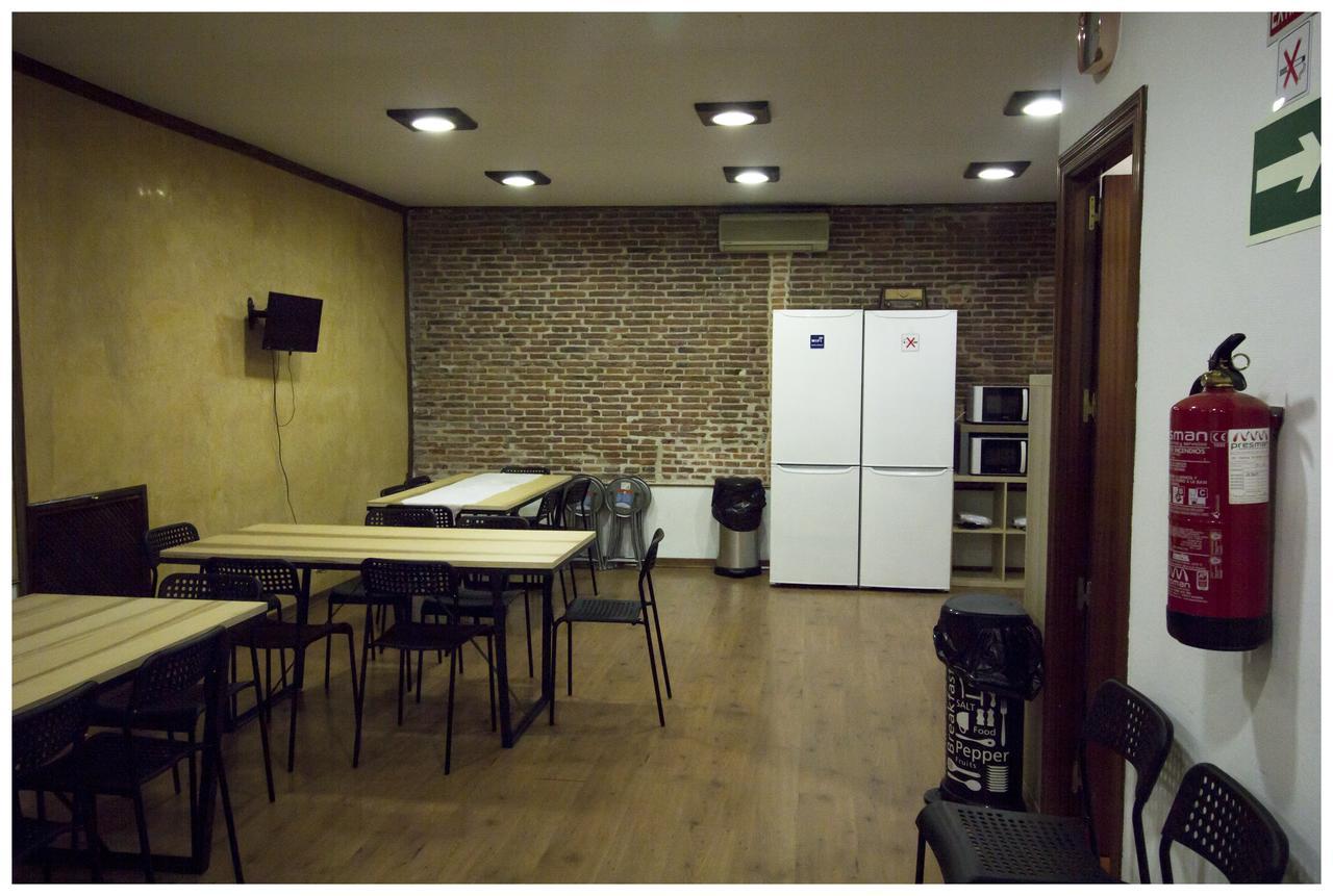 I Love Madrid Hostel Bagian luar foto